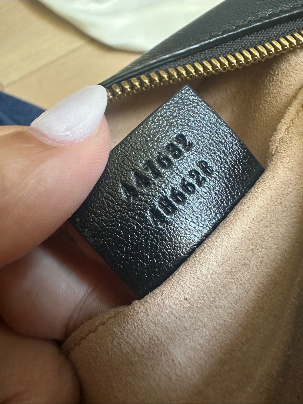 Gucci Beige GG marmont Supreme Canvas Crossbody with Black Trim & Gold Hardware - Picture 8 of 11